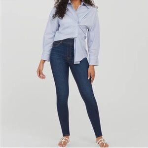 Spanx High waist medium wash pull on skinny jeans size medium